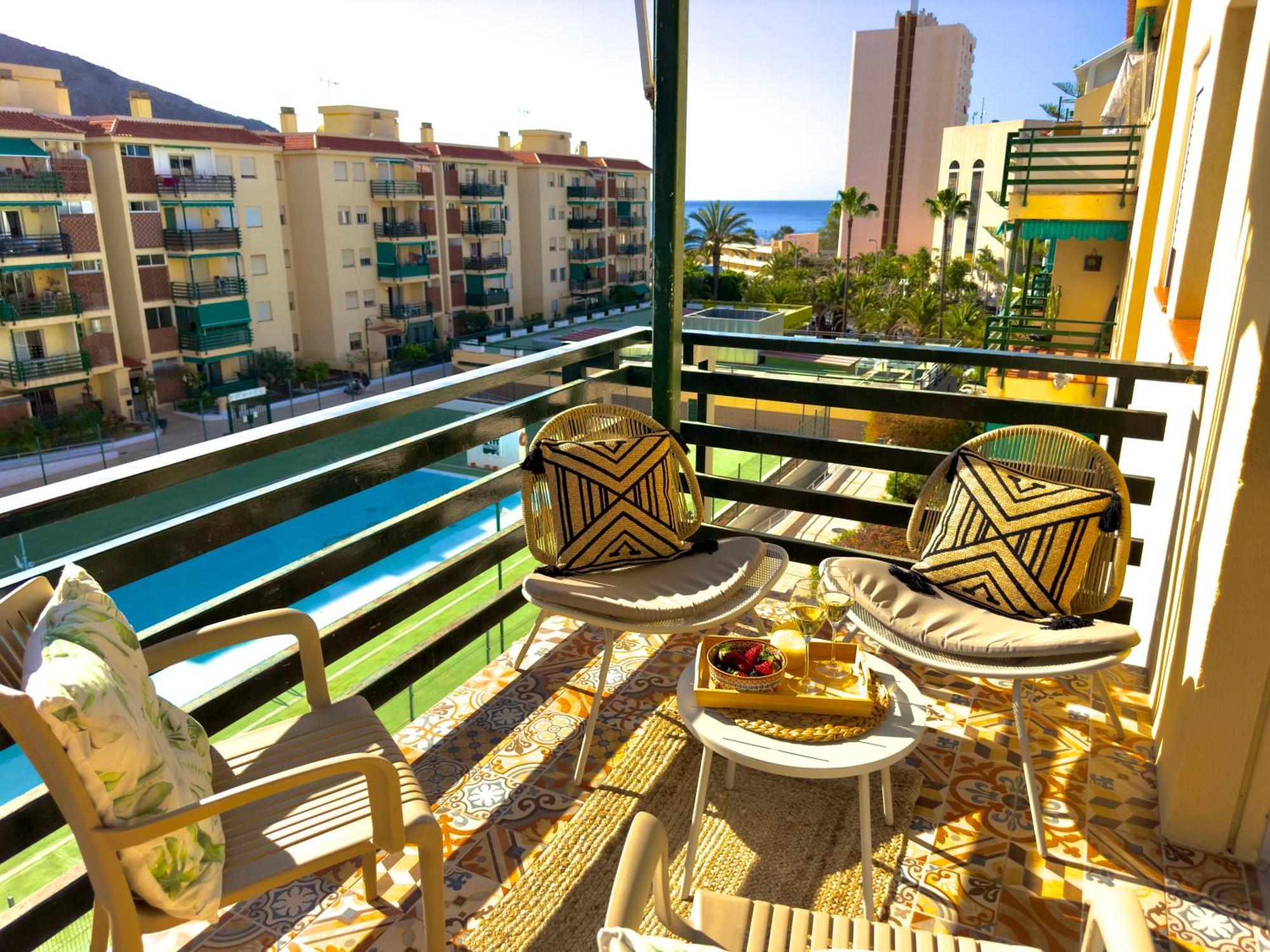 Amazing 3-Bedroom Apartment. Pool And Sea View! Los Cristianos  Exterior photo